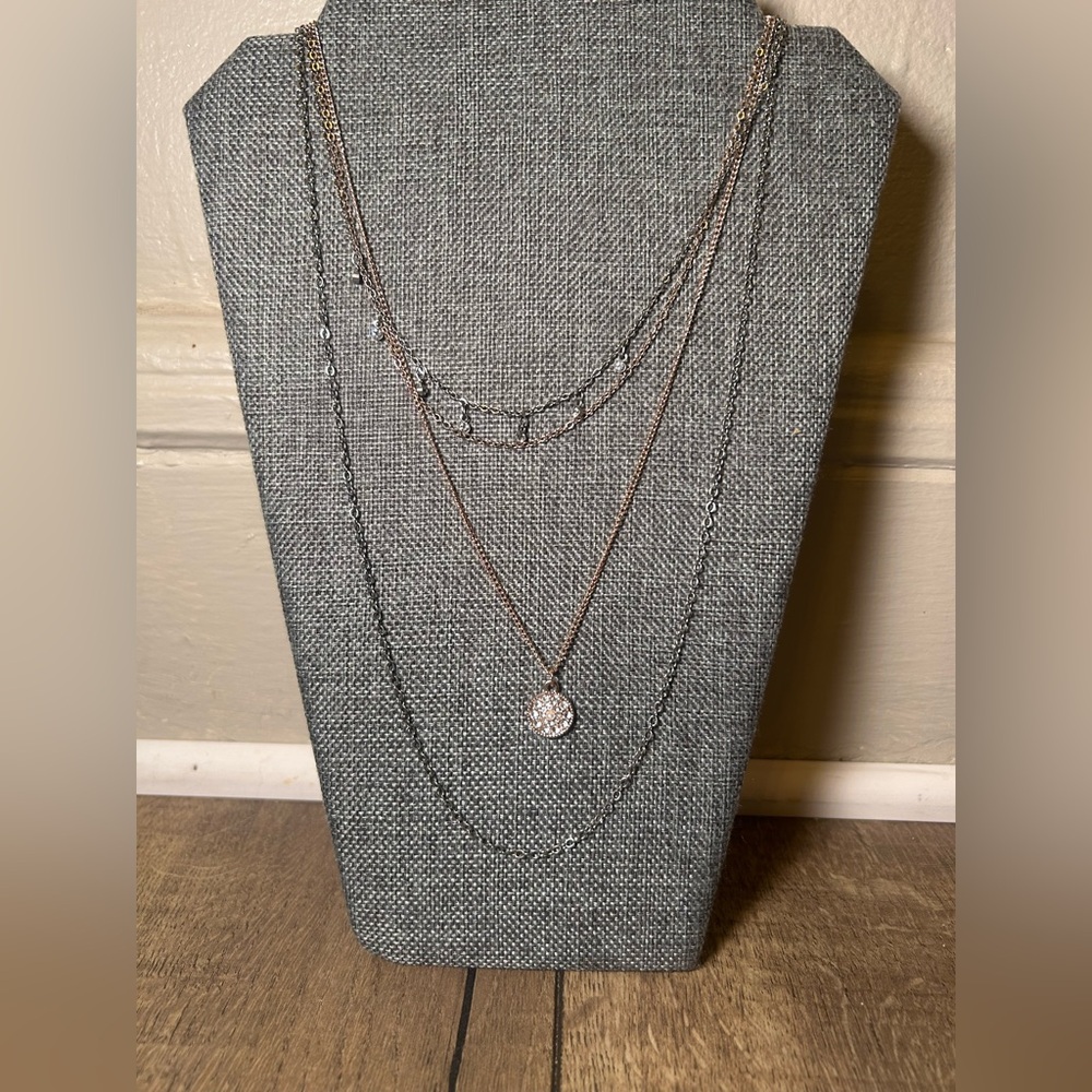 Elegant Silver and Rose Gold Layered Necklace